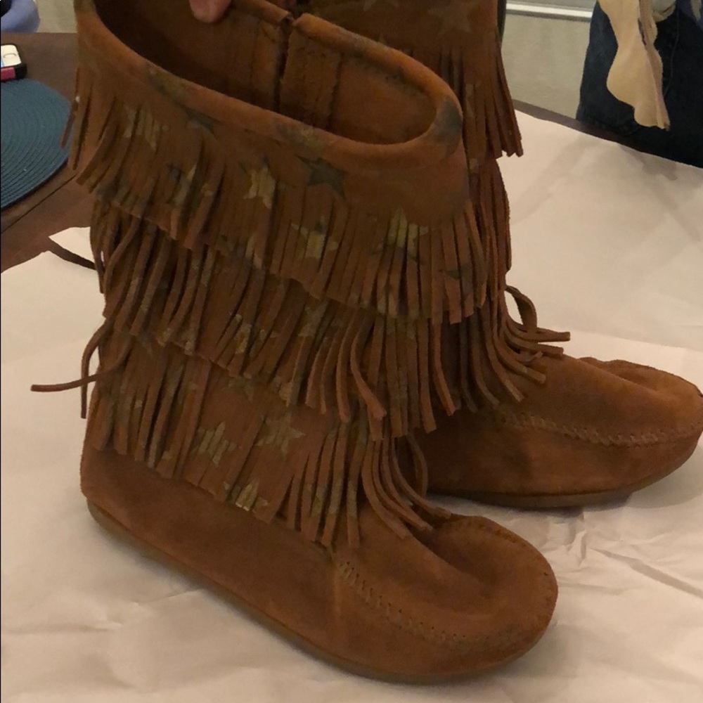 Minnetonka moccasins with star print